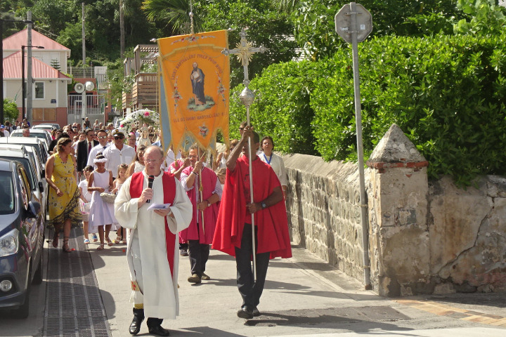 Fête St-Barth : traditions et ambiance festive au rendez-vous