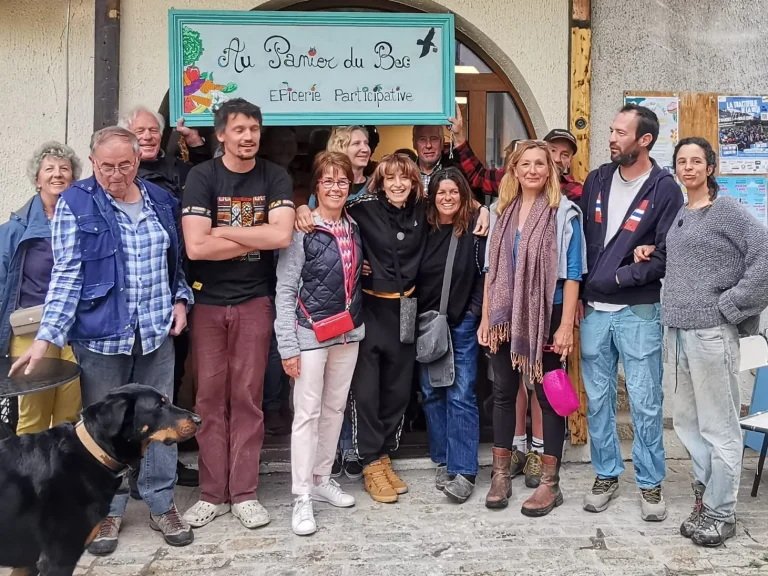 Villar-d’Arène : une épicerie participative qui change tout !