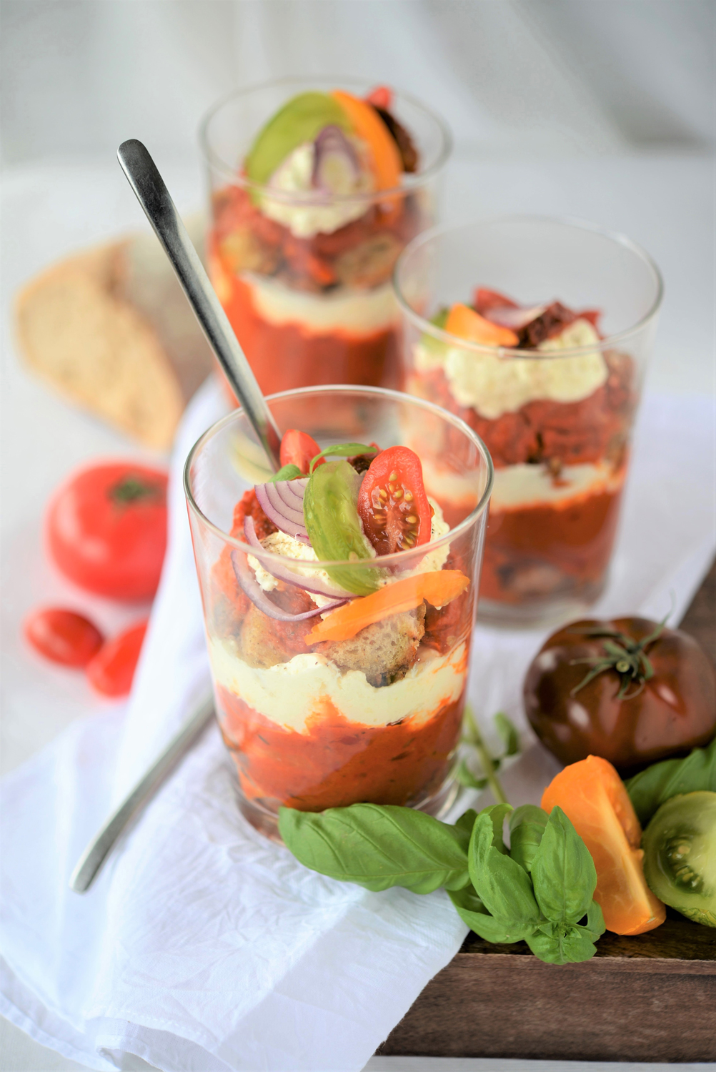Tiramisu-salé-à-la-tomate,-poivrons-et-féta Tiramisu-salé-à-la-tomate,-poivrons-et-féta