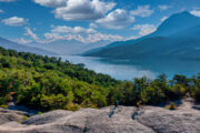 VTT-Bord du lac de Serre-Ponçon ©Rémi Fabrègue - Agence Kros