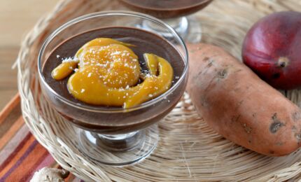 Crème au chocolat à la patate douce et lait de coco