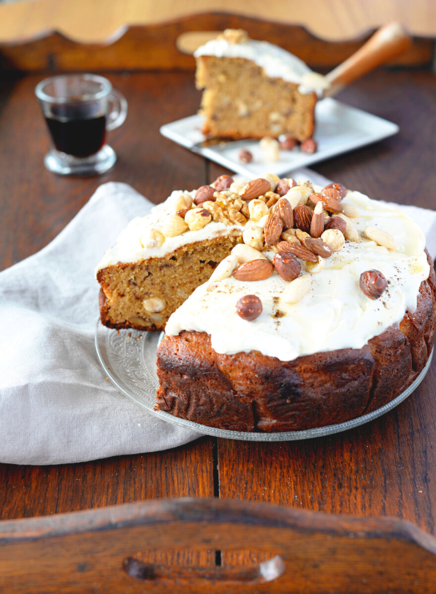 Gateau-moelleux-au-café-miel-et-mélange-de-noix-amandes-et-noisettes-web Gateau-moelleux-au-café-miel-et-mélange-de-noix-amandes-et-noisettes-web