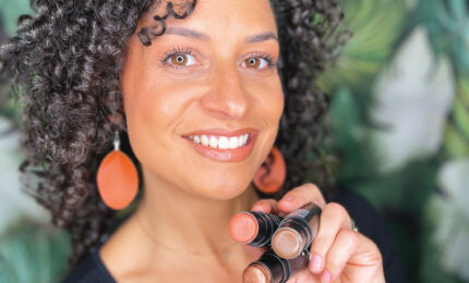 L'Atelier-Beauté-de-Camille-Younique