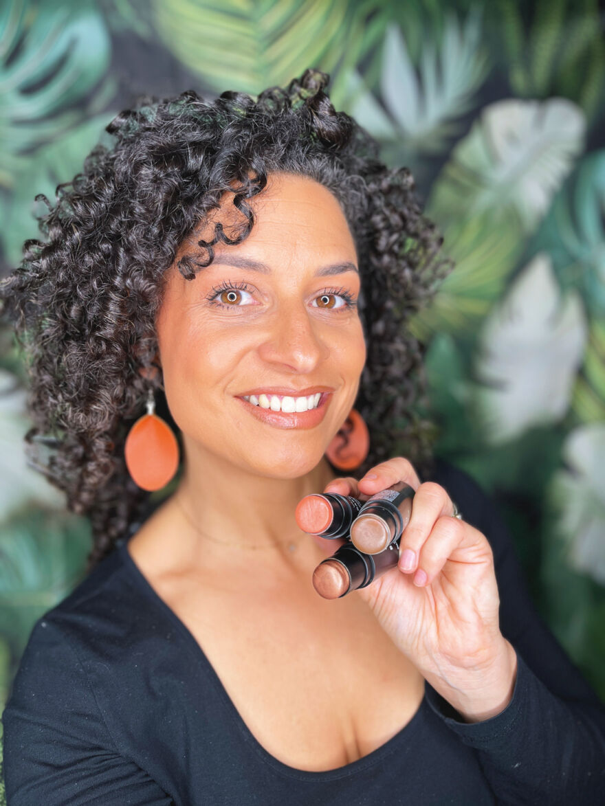 L’Atelier-Beauté-de-Camille-Younique L'Atelier-Beauté-de-Camille-Younique