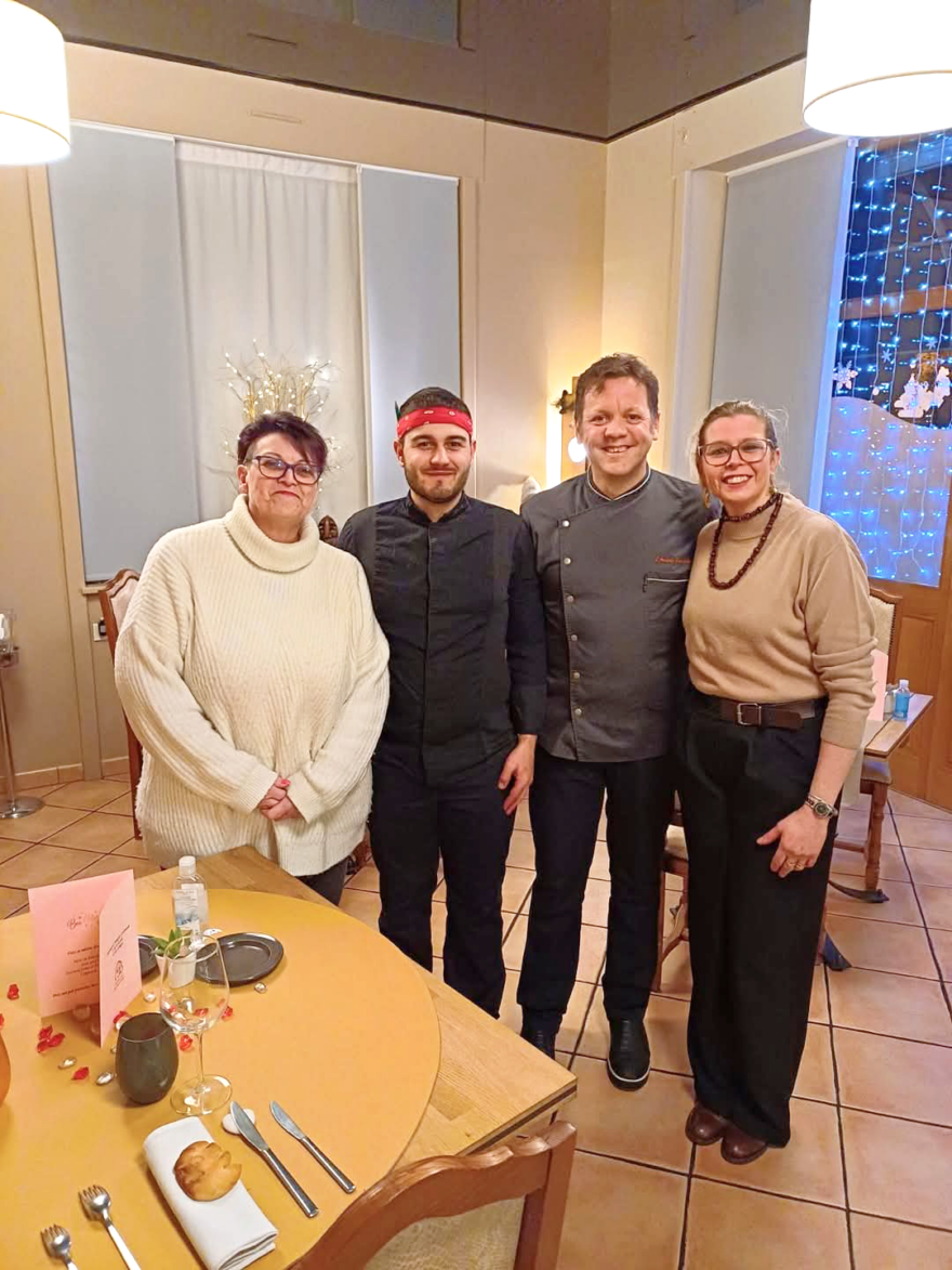 L’équipe-du-Restaurant-L’Araignée-Gourmande-à-Laragne-Montéglin L'équipe-du-Restaurant-L'Araignée-Gourmande-à-Laragne-Montéglin
