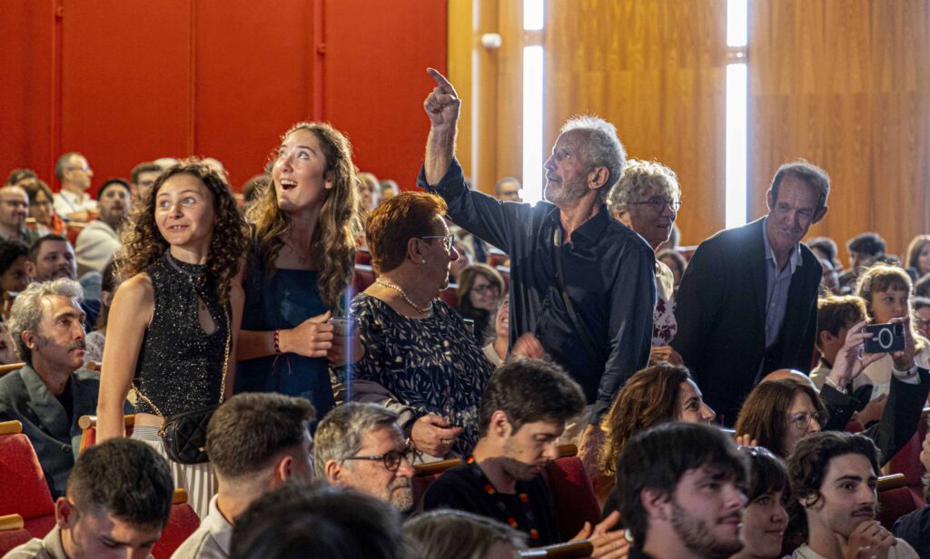 les haut alpin film Lengloutie salues par les spectateurs de cannes (© Patrick DOMEYNE_ADDET05)