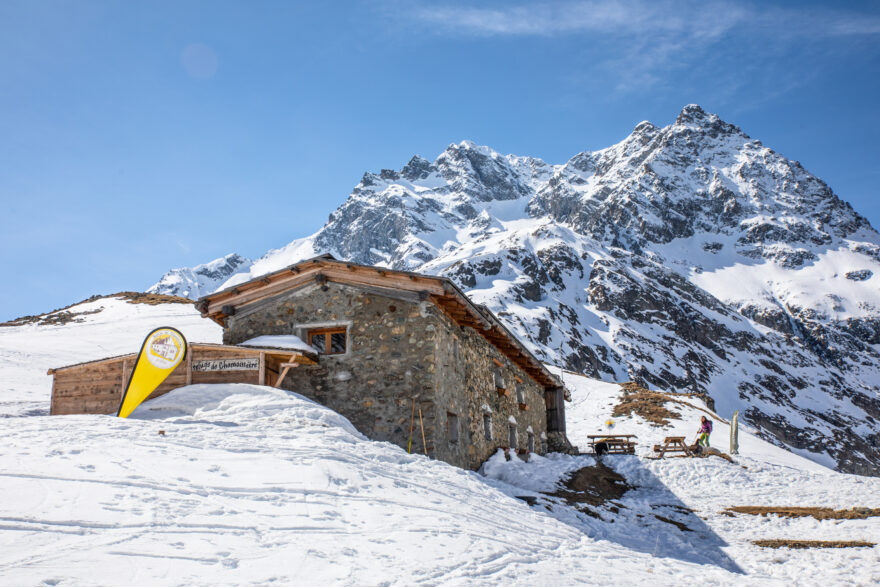 Refuge de Chamoissière -Tour de la Meije ©Thibaut Blais Refuge de Chamoissière -Tour de la Meije ©Thibaut Blais