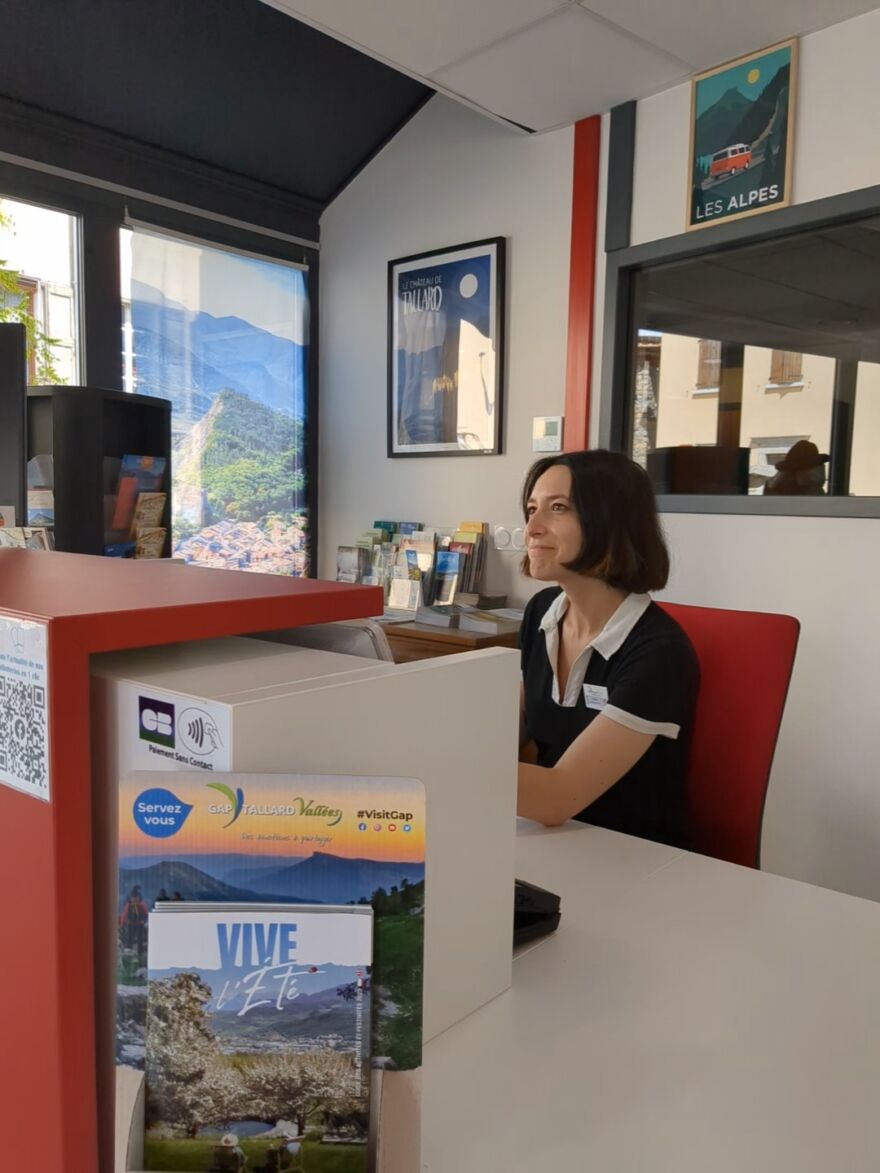 vente à l’accueil de l’Office de Tourisme avec Morgane